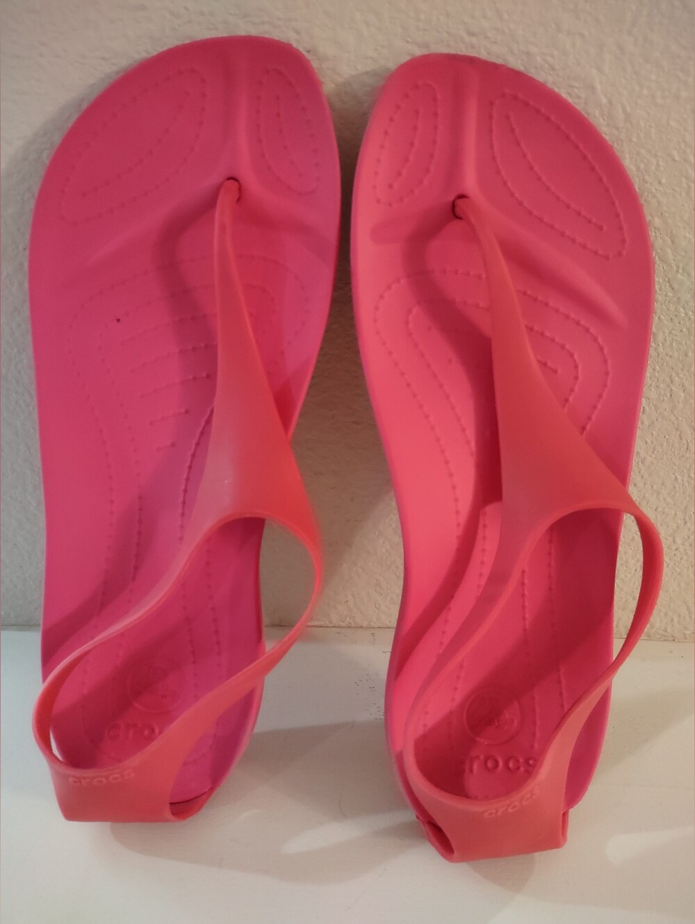 Crocs Pink Sexi Flip Sandals Women's Size 8